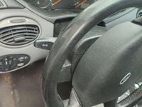 Gebraucht Ford Focus Ghia 111 PS (81 kW) 1999 Silber Kleinwagen