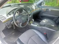 Gebraucht Mercedes E240 177 PS (130 kW) 2005 Silber Limousine