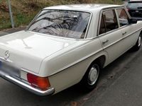gebraucht Mercedes W115 220DBj 1975 restauriert