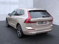 Gebraucht Volvo XC60 Ultimate 235 PS (172 kW) 2023 Unbekannt (metallic) SUV