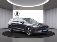 Gebraucht Volvo V60 CC Plus 197 PS (144 kW) 2022 Grau Kombi