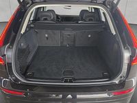 Gebraucht Volvo XC60 Core 250 PS (183 kW) 2024 Schwarz SUV