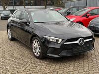 Gebraucht Mercedes A180 136 PS (100 kW) 2019 Nachtschwarz  unilack Kleinwagen