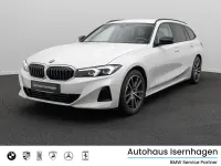 Gebraucht BMW 330 Sport Line 245 PS (180 kW) 2023 Mineralweiãa96 Kombi