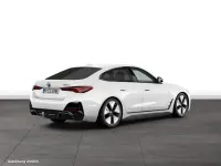 Gebraucht BMW i4 M Sport 250 kW (340 PS) 2025 Weiß Limousine