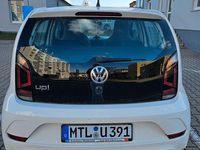 Gebraucht VW up! Move 60 PS (44 kW) 2019 Weiß Kleinwagen