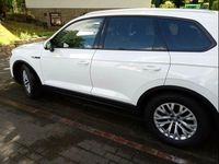 Gebraucht VW Touareg 231 PS (169 kW) 2019 Weiß SUV