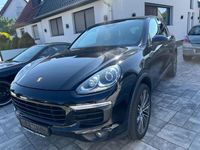Second-hand Porsche Cayenne Platinum Edition 262 CP (192 kW) 2016 Negru SUV