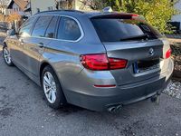 Gebraucht BMW 530 245 PS (180 kW) 2011 Grau Kombi