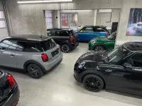 Gebraucht Mini Cooper SE 135 kW (184 PS) 2023 Midnightblack Kleinwagen