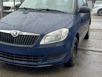 Gebraucht Skoda Fabia Cool Edition 60 PS (44 kW) 2014 Blau Limousine