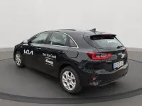 Używany Kia Ceed Vision 140 KM (102 kW) 2025 Czarny Hatchback
