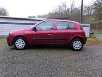 Gebraucht Renault Clio II Dynamique 75 PS (55 kW) 2002 Rot Limousine