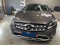 gebraucht Mercedes GLA180 7G DISTRO 360°Navi AHK Busin LED Totw DAB