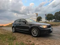 Gebraucht BMW 116 Lifestyle 122 PS (89 kW) 2011 Schwarz Kleinwagen