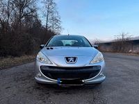 Gebraucht Peugeot 206+ 75 PS (55 kW) 2009 Silber Kleinwagen