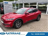 Gebraucht Ford Mustang Mach-E Basis 197 kW (269 PS) 2022 Lucidrot metallic SUV