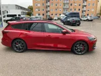 Używany Ford Focus ST 280 KM (205 kW) 2023 Czerwony Kombi