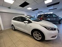 Gebraucht Kia Ceed Sportswagon FIFA World Cup Edition 135 PS (99 kW) 2014 Weiß Kombi