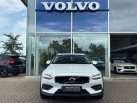 Gebraucht Volvo V60 CC Ultimate 250 PS (183 kW) 2024 707 crystal white pearl Kombi