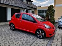 Gebraucht Toyota Aygo 68 PS (50 kW) 2010 Rot Kleinwagen