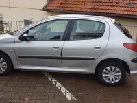 Gebraucht Peugeot 206 75 PS (55 kW) 2003 Silber Kleinwagen