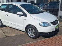 Gebraucht VW Fox Style 54 PS (39 kW) 2010 Weiß Kleinwagen