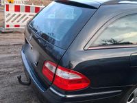 Gebraucht Mercedes E200 163 PS (119 kW) 2003 Andere farben Kombi