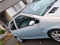 Używany Renault Twingo Initiale 75 KM (55 kW) 2005 Srebrny Hatchback