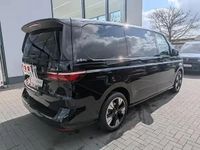 Nouă VW Multivan 150 CP (110 kW) 2026 4 armlehnen beidseitig an zweiter sitzreihe Monovolum