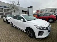 Gebraucht Hyundai Ioniq Style 105 PS (77 kW) 2018 Weiß Kleinwagen