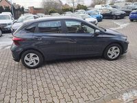 Neu Hyundai i20 Comfort 90 PS (66 kW) 2026 Grau Limousine
