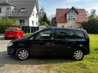 Gebraucht VW Touran Freestyle 102 PS (75 kW) 2010 Schwarz Van / Kleinbus