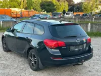 Gebraucht Opel Astra Design Edition 116 PS (85 kW) 2011 Schwarz Kombi