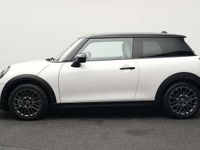 Gebraucht Mini Cooper Favoured 156 PS (114 kW) 2024 Weiß Kleinwagen