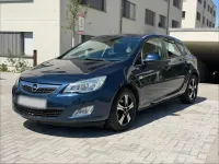 Gebraucht Opel Astra 116 PS (85 kW) 2011 Blau Limousine