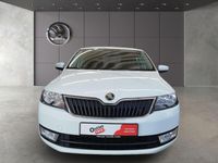 Gebraucht Skoda Rapid Ambition 110 PS (80 kW) 2016 Weiß Kombi