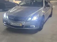 Używany Mercedes E500 402 KM (295 kW) 2010 Beżowy Coupe
