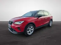 Gebraucht Seat Arona FR 110 PS (80 kW) 2023 Rot (reinrot / mitternachtsschwarz) SUV
