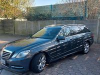 Gebraucht Mercedes E200 Elegance 184 PS (135 kW) 2011 Blau Kombi