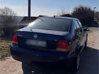 Gebraucht VW Bora 101 PS (74 kW) 1999 Blau Limousine