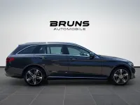 Gebraucht Mercedes C300e Avantgarde 320 PS (235 kW) 2021 Grau Limousine
