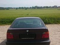 Gebraucht BMW 318 118 PS (86 kW) 1994 Rot Coupé