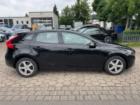 Gebraucht Volvo V40 120 PS (88 kW) 2016 Schwarz Limousine