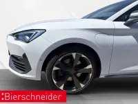 Gebraucht Cupra Leon 150 PS (110 kW) 2023 Nevada weiß metallic Kombi