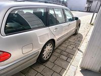 Gebraucht Mercedes E240 174 PS (127 kW) 2001 Silber Kombi