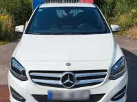 Gebraucht Mercedes B180 122 PS (89 kW) 2015 Weiß Kleinwagen
