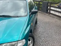 Używany Mazda 323 75 KM (55 kW) 1998 Zielony Hatchback
