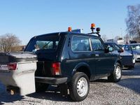 Gebraucht Lada Taiga 83 PS (61 kW) 2015 Schwarz SUV