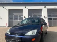 Usata Ford Focus 75 CV (55 kW) 1999 Blu Berlina